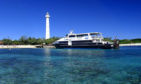 Rocket Travel Guide to New Caledonia Boat excursions